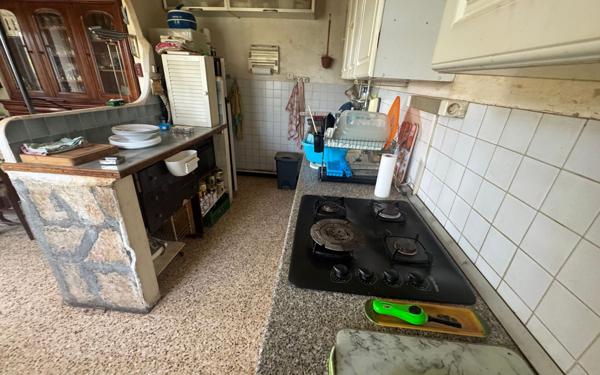 Immeuble à vendre    4 pièces •  Valensole