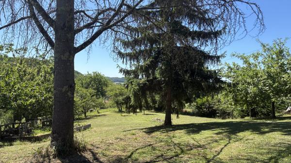Demeure familiale avec piscine, terrasse et jardin arboré – Lot-et-Garonne