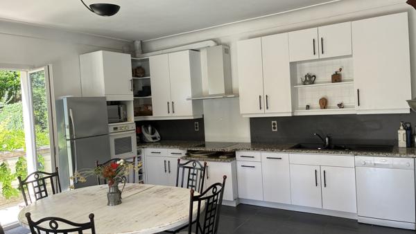 Demeure familiale avec piscine, terrasse et jardin arboré – Lot-et-Garonne