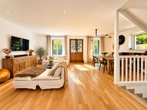 Maison Conflans Sainte Honorine 6 pièce(s) 125 m2 675 000 € **  - Référence  8308