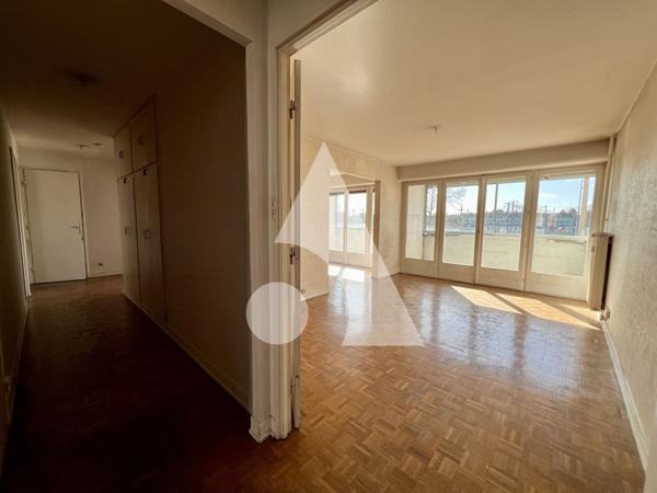 Appartement 5 pièces 106.33 m2