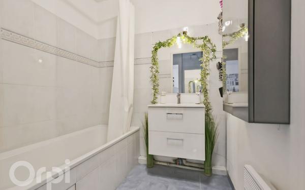 Appartement à vendre    2 pièces • 38 m2 Cannes