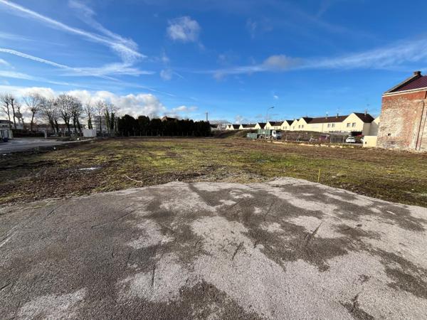 Maison à ARQUES, 62510 - 1 pièce 270m²
