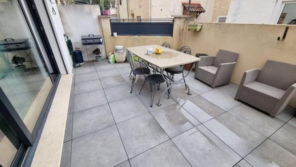 Maison  6 pièce(s) 160 m2 au sol, garage et terrasses