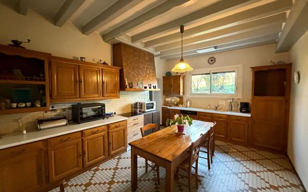 Maison à vendre    5 pièces • 150 m2 Saint-Sever