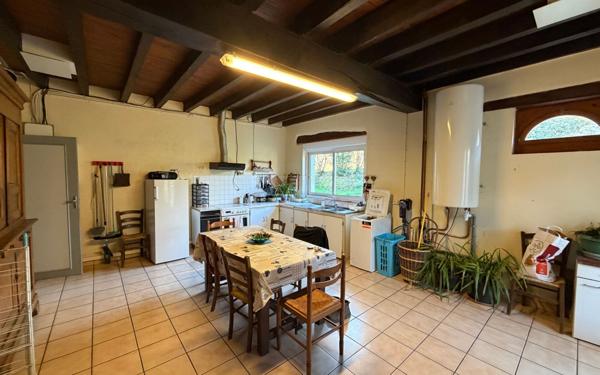 Maison à vendre    5 pièces • 150 m2 Saint-Sever