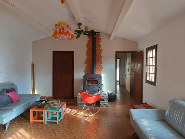 En vacances toute l'année, Maison en pleine nature à fort potentiel ! (66)