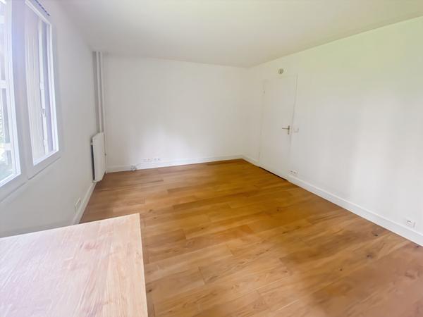 Studio 23 M² / PARIS 12eme / PORTE DOREE