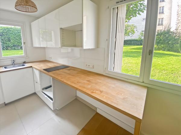 Studio 23 M² / PARIS 12eme / PORTE DOREE