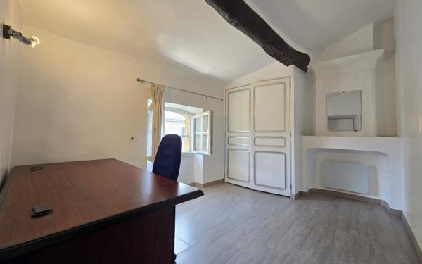 Appartement à louer    3 pièces • 46,97 m2 Grans