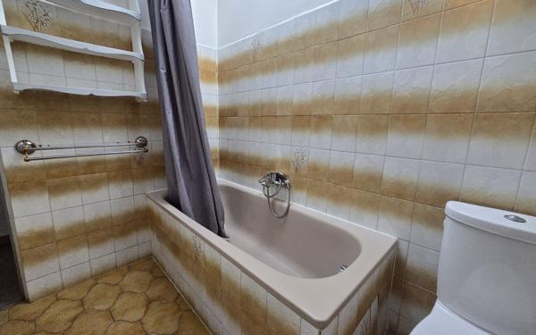 Appartement à louer    3 pièces • 46,97 m2 Grans