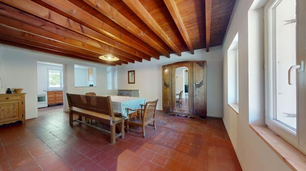Charmante fermette rénovée au calme