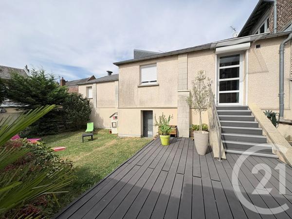 Maison à vendre  6 pièces - 153,60 m 2   ST QUENTIN  - 02