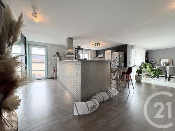 Maison à vendre  6 pièces - 153,60 m 2   ST QUENTIN  - 02