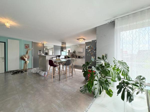 Maison à vendre  6 pièces - 153,60 m 2   ST QUENTIN  - 02