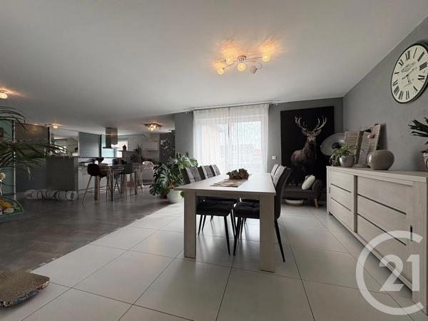 Maison à vendre  6 pièces - 153,60 m 2   ST QUENTIN  - 02