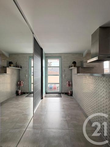 Maison à vendre  6 pièces - 153,60 m 2   ST QUENTIN  - 02