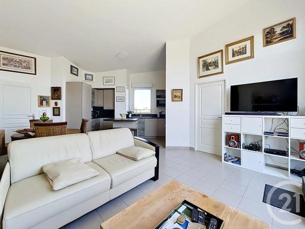 Appartement à vendre  3 pièces - 77,63 m 2   COMPIEGNE  - 60