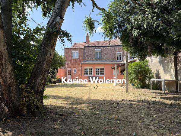MAISON - BEAUX VOLUMES - CHARME - CACHET - 7 PIECES - 174 M2