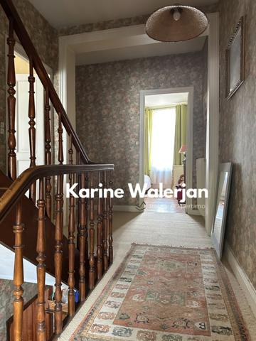 MAISON - BEAUX VOLUMES - CHARME - CACHET - 7 PIECES - 174 M2
