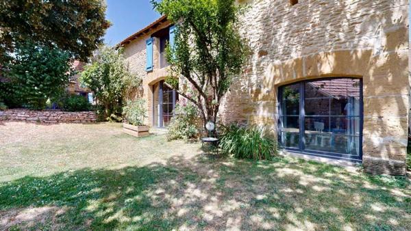 Maison ancienne - Saint-cyprien Propriété de caractère avec 4 habitations, piscine et activité de gîtes – À proximité de Saint-Cyprien, en Périgord Noir