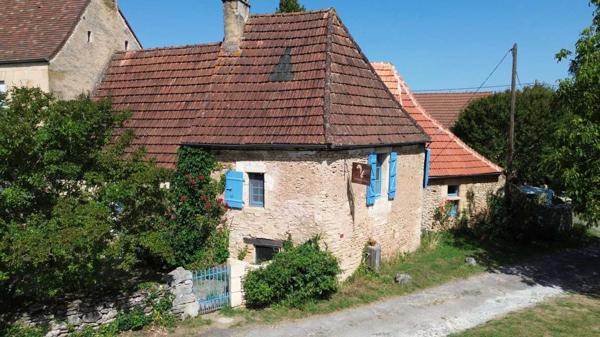 Maison ancienne - Saint-cyprien Propriété de caractère avec 4 habitations, piscine et activité de gîtes – À proximité de Saint-Cyprien, en Périgord Noir