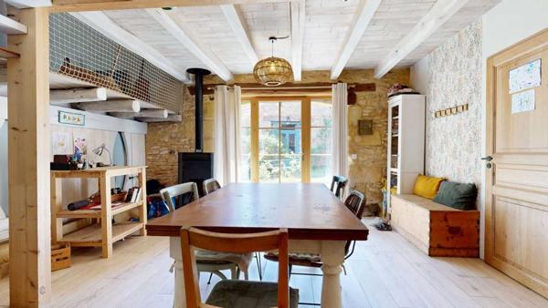 Maison ancienne - Saint-cyprien Propriété de caractère avec 4 habitations, piscine et activité de gîtes – À proximité de Saint-Cyprien, en Périgord Noir