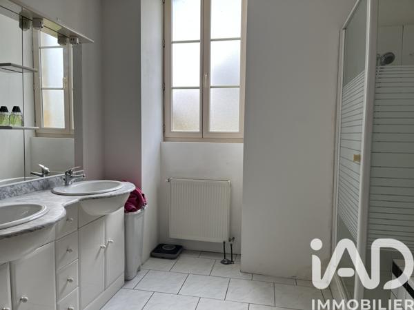 Maison à vendre 6 pièces 130 m² Baugé-en-Anjou