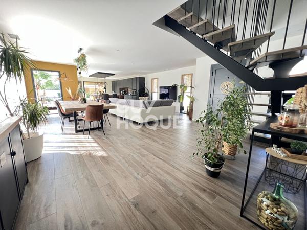 CANOHES, maison 4 faces contemporaine, 5 pièces, garage, piscine SANS VIS A VIS, secteur très recherché