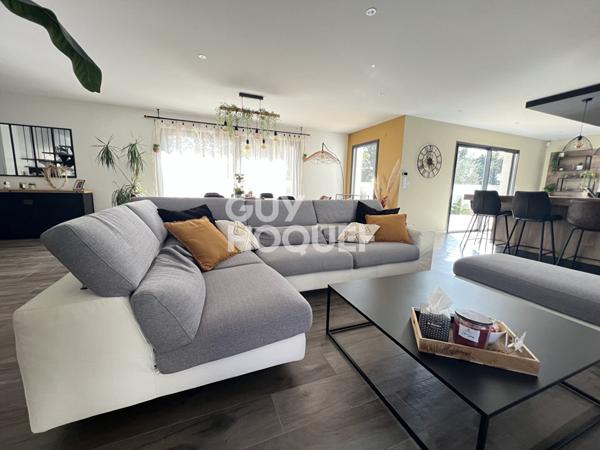 CANOHES, maison 4 faces contemporaine, 5 pièces, garage, piscine SANS VIS A VIS, secteur très recherché