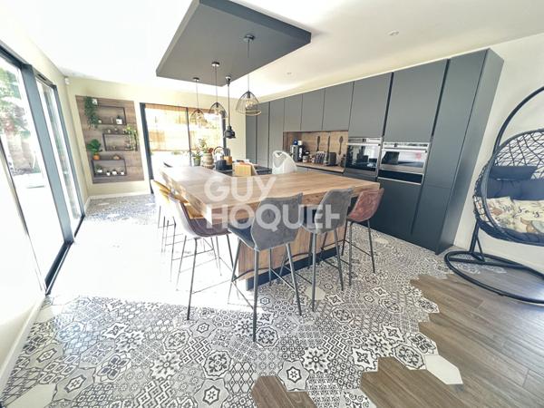 CANOHES, maison 4 faces contemporaine, 5 pièces, garage, piscine SANS VIS A VIS, secteur très recherché