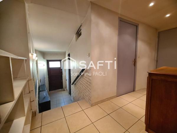 Authentique maison de village au charme provençal