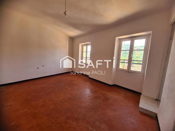 Authentique maison de village au charme provençal