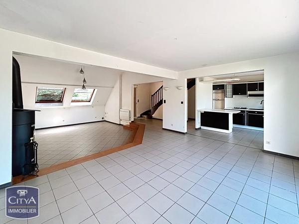 Maison à vendre 7 pièces 144.15m² Saint-Doulchard (18230)