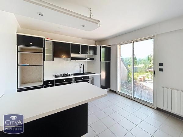 Maison à vendre 7 pièces 144.15m² Saint-Doulchard (18230)