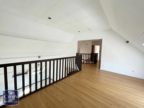 Maison à vendre 7 pièces 144.15m² Saint-Doulchard (18230)