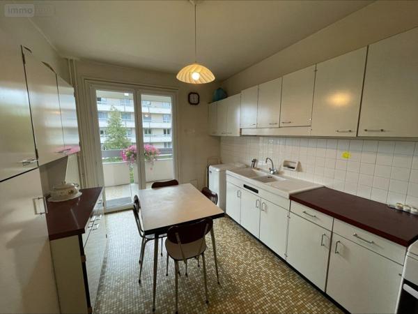 Appartement à vendre à Bourg-en-Bresse dans l'Ain (01000), ref : 01083-1929