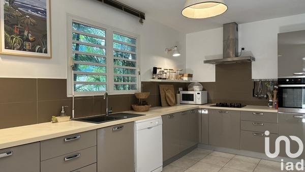 Maison à vendre 6 pièces 155 m² Saint-Pierre