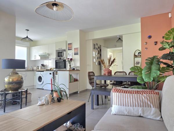 ANGLET - T3 avec parking et terrasse de 24 m²