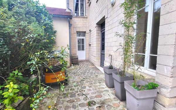 Appartement à vendre    2 pièces • 65,78 m2 Compiègne