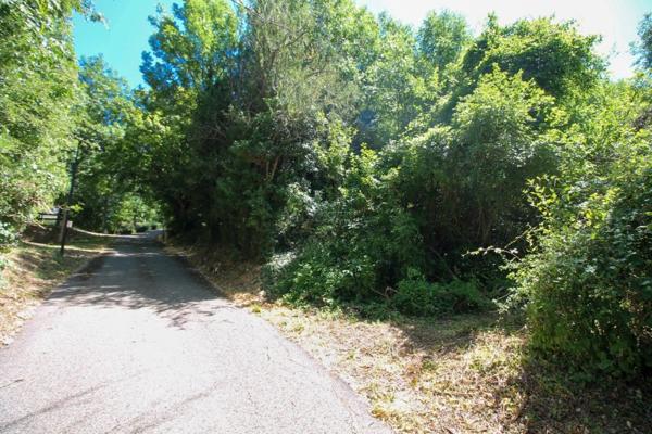 Vente / Terrain constructible à Montbrun-les-Bains (26570)