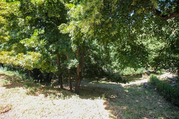 Vente / Terrain constructible à Montbrun-les-Bains (26570)