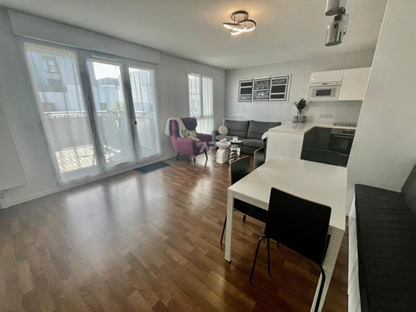 Appartement Cergy 3 pièce(s) 61.65 m2 235 000 € **  - Référence  2348