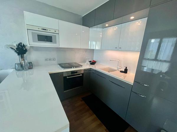 Appartement Cergy 3 pièce(s) 61.65 m2 235 000 € **  - Référence  2348