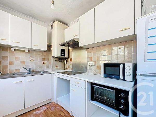 Appartement T3 à vendre  3 pièces - 53,20 m 2   TROYES  - 10