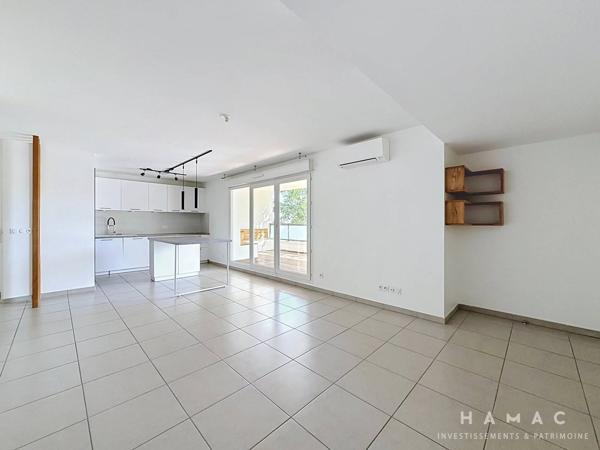 La Mulatière – Élégant T4 avec balcon de 16 m² dans une résidence récente