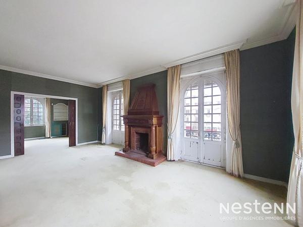 A Vendre Appartement de caractère de 144 m² dans une maison de Maître au coeur du centre historique d'Hendaye