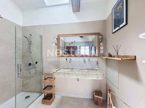 Demeure de prestige en pierre entièrement rénovée 500m2 Vue exceptionnelle Gîte & dépendances Piscine Gers