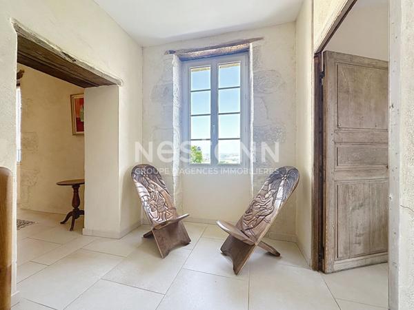 Demeure de prestige en pierre entièrement rénovée 500m2 Vue exceptionnelle Gîte & dépendances Piscine Gers