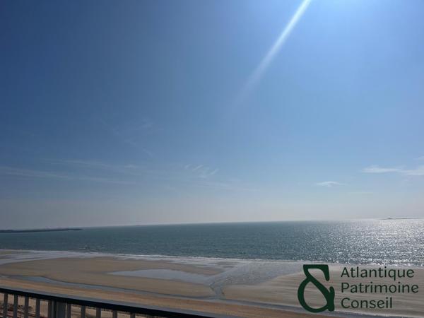 LA BAULE - VUE MER - DERNIER ETAGE
